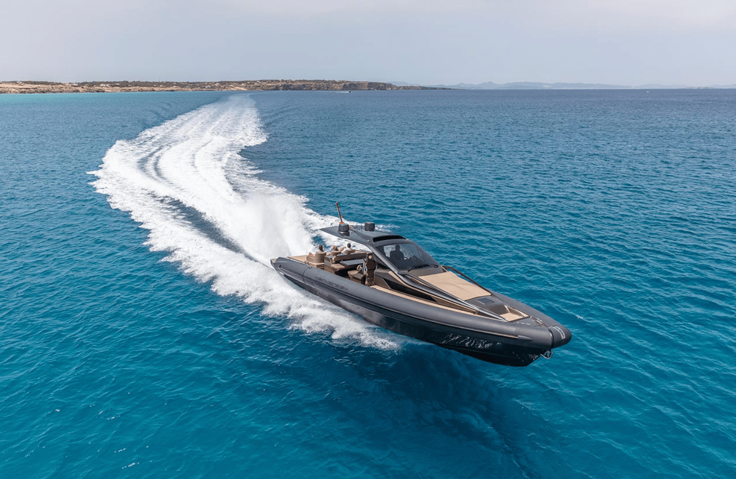 Anvera 48 – exterior